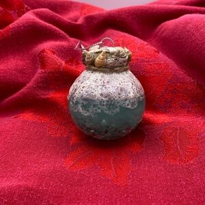 Beach themed Christmas ornament with real seashells.